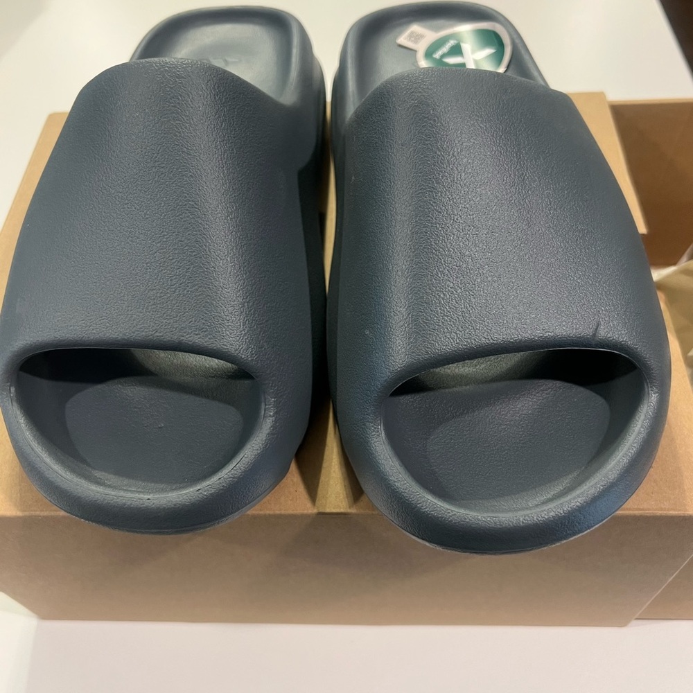 Yeezy Slides